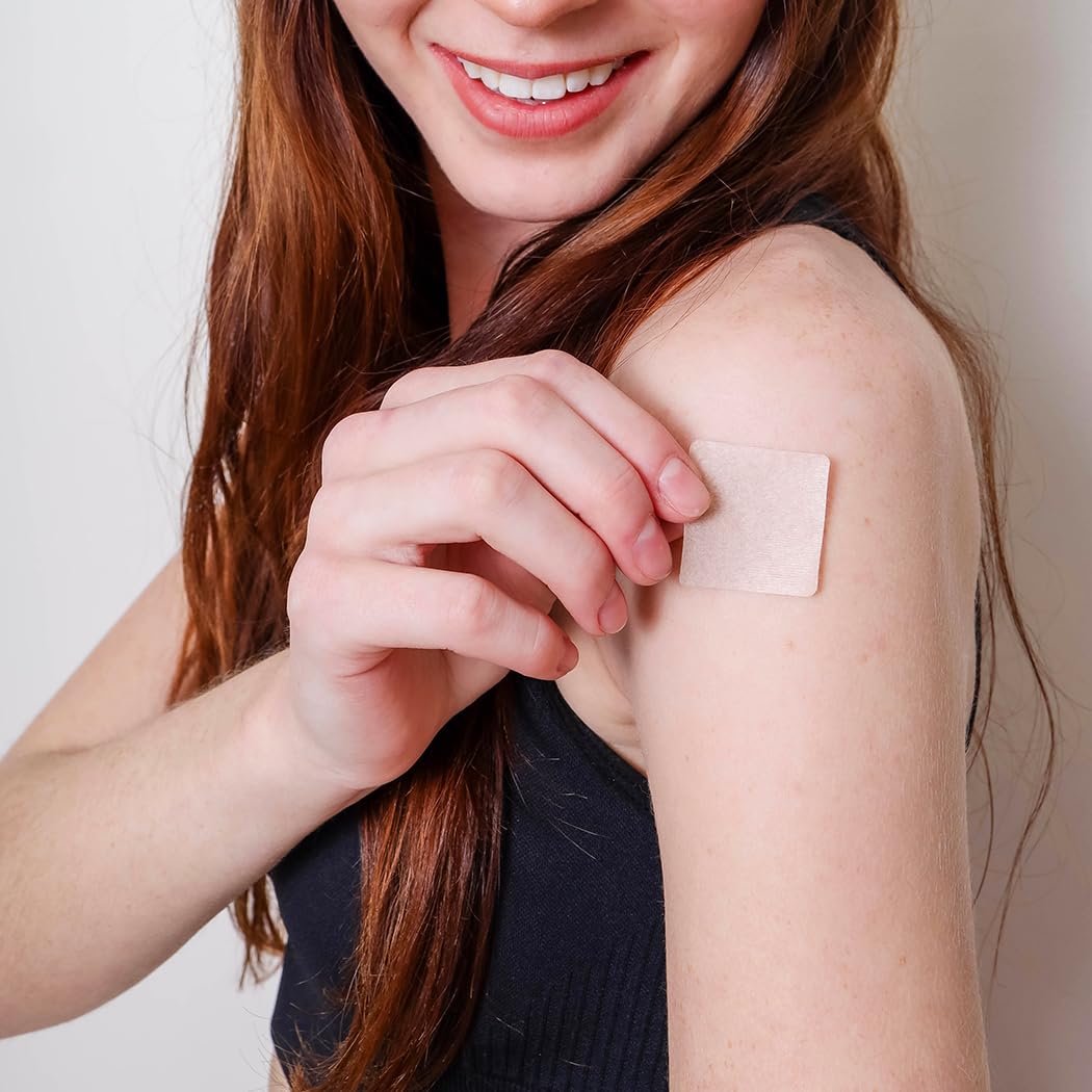 Veru Wellness parche aplicado en el brazo para uso diario conveniente