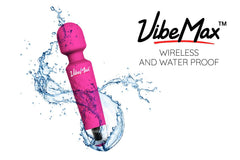 VibeMax en uso sobre cuello y hombros para alivio discreto y eficaz