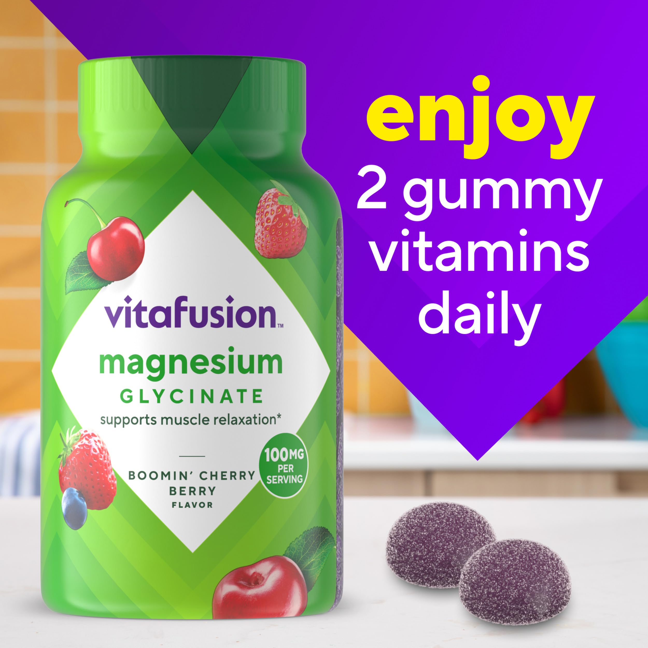 vitafusion gomita junto a moneda para escala y visualización realista