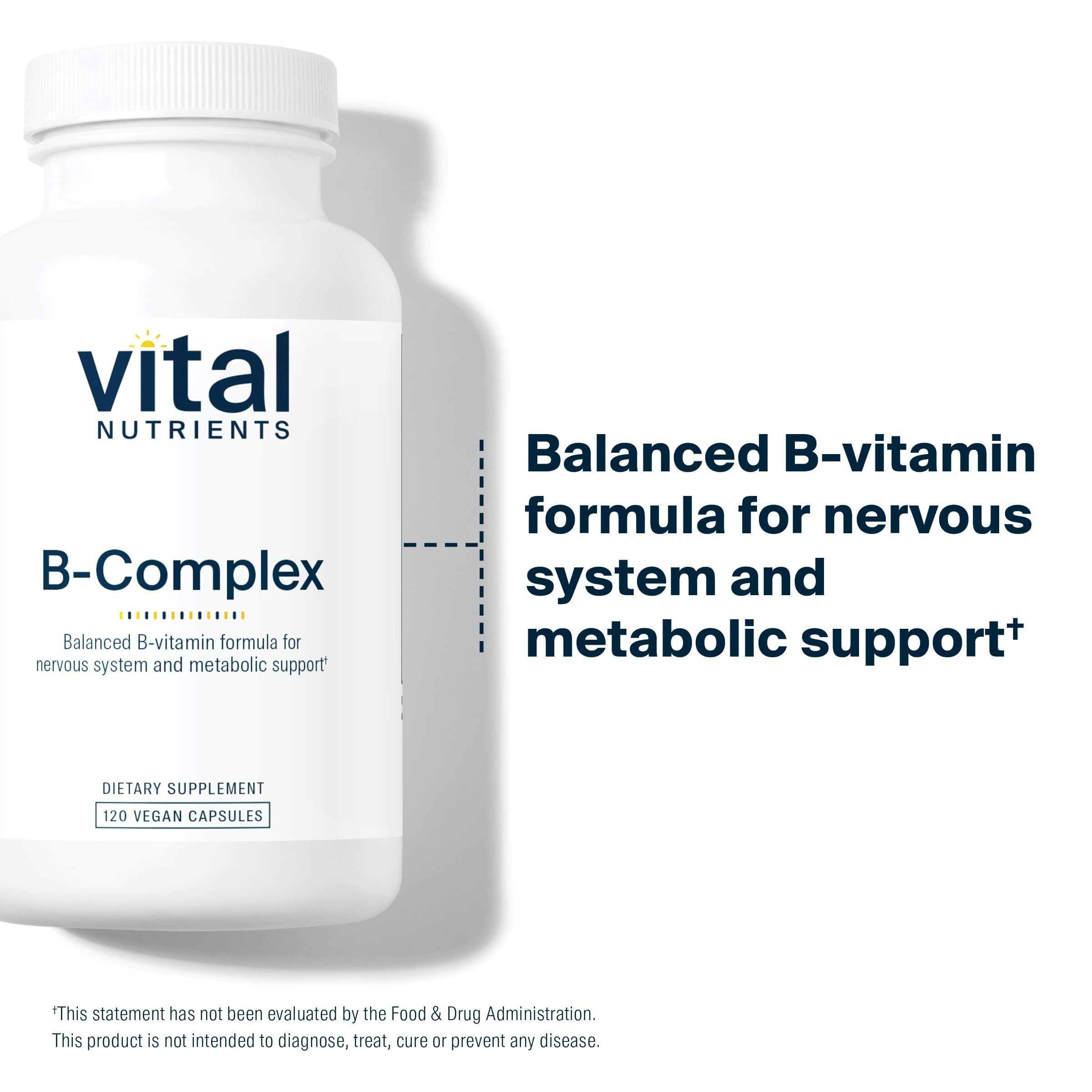 Vital Nutrients cápsula en mano para comparar tamaño y facilidad de toma