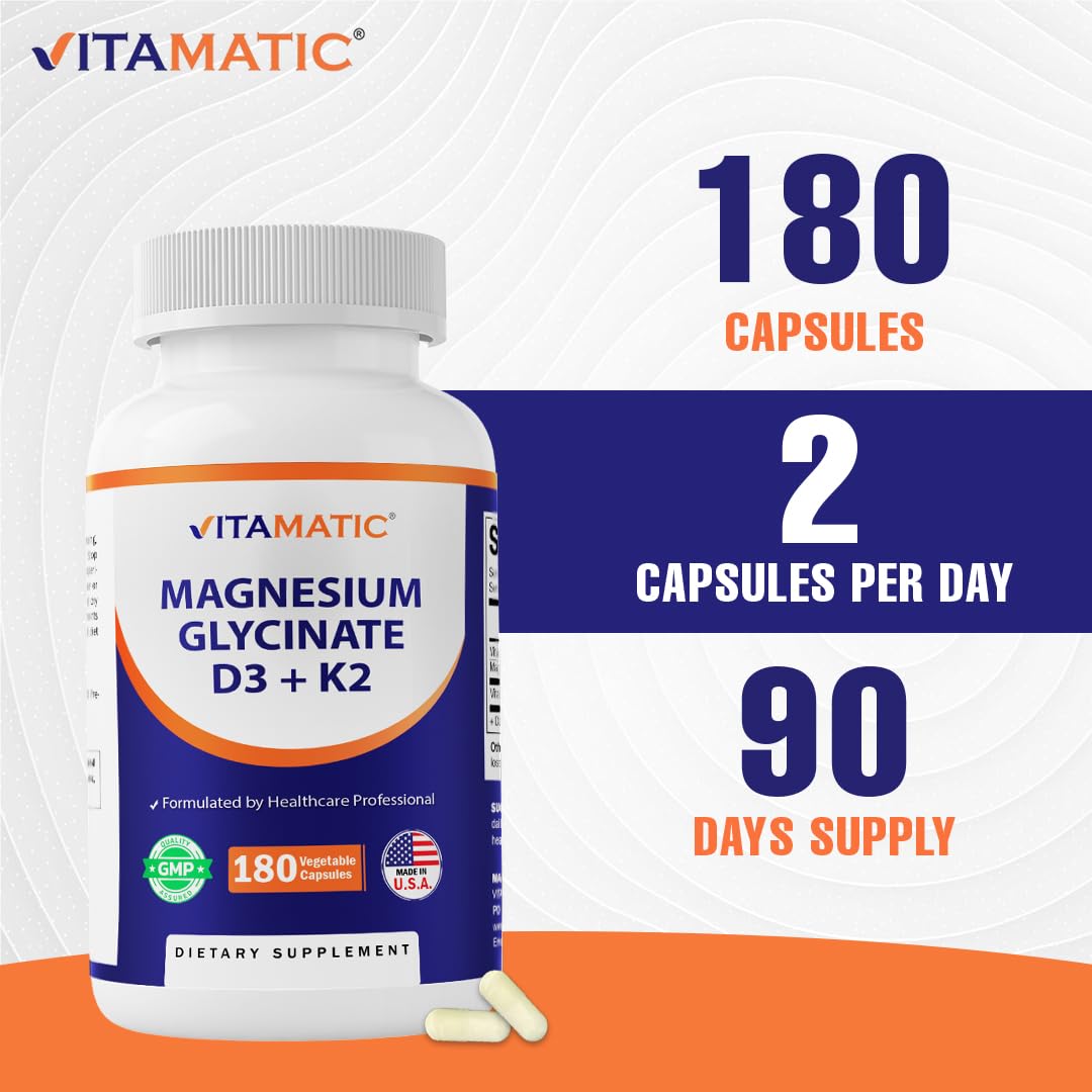 Vitamatic cápsula en mano para comparar tamaño y facilidad de ingerir