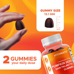 Gomita Vitamatic en mano mostrando tamaño real y facilidad de uso