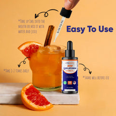Vitamatic botella junto a mano para comparar tamaño de 59ml, portátil y práctico