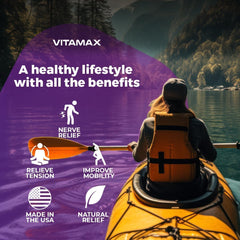 Comparación en mano del frasco de 60ct de Vitamax para referencia de tamaño