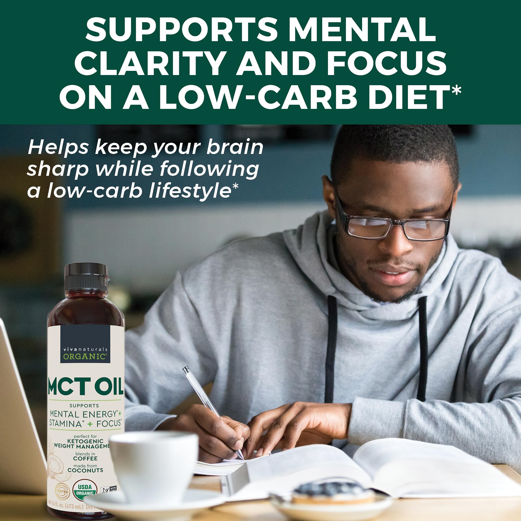 Viva Naturals vertiendo aceite MCT en café keto para energía rápida