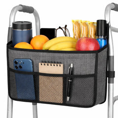 Vive bolso frontal en andador mostrando acceso rápido y organización