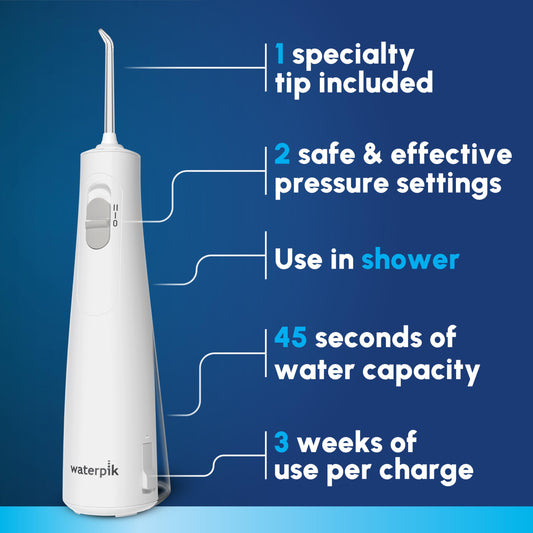 Close-up del mango antideslizante Waterpik que mejora el agarre y control