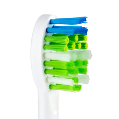 Waterpik detalle de cerdas contorneadas que abrazan la superficie dental