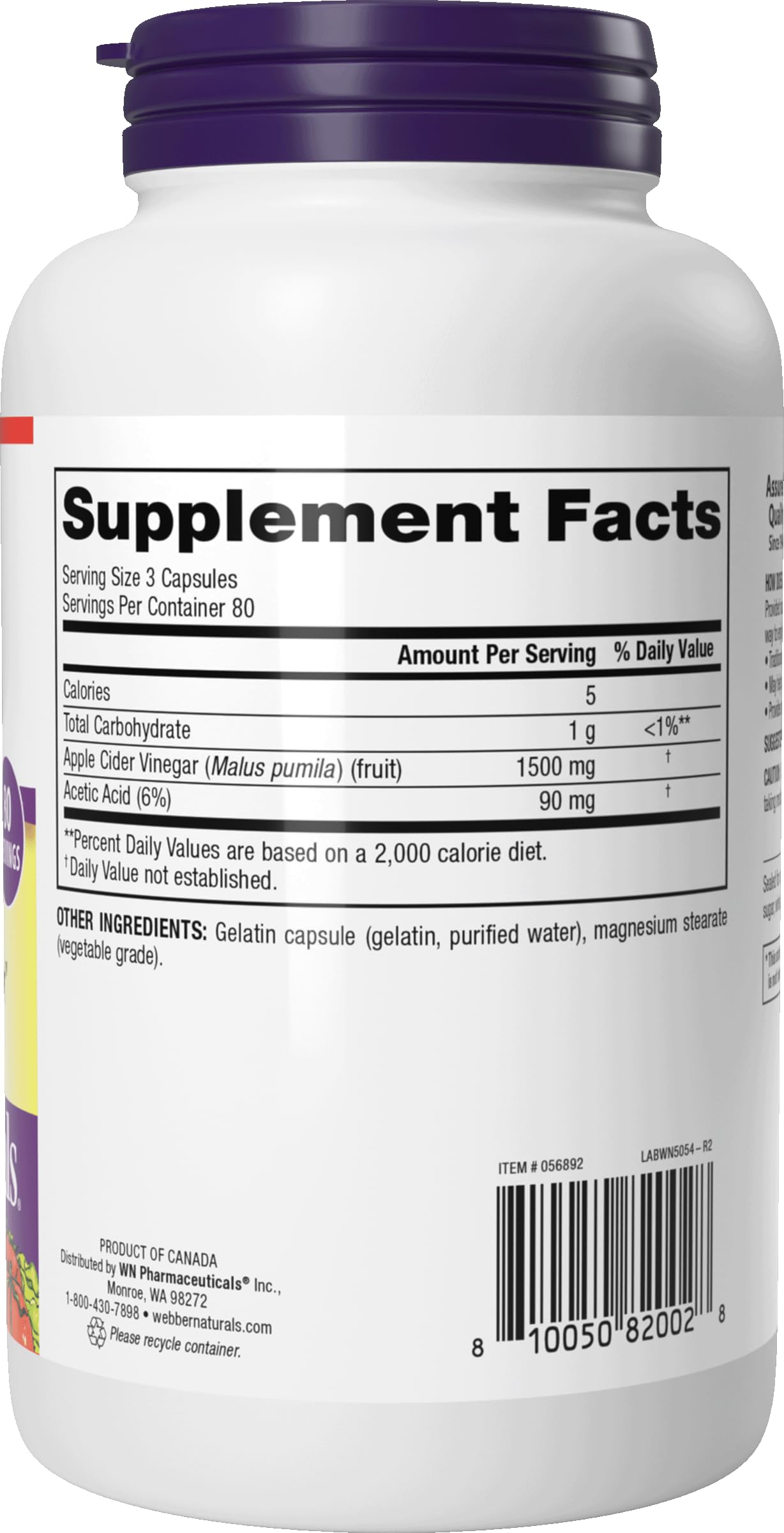 Webber Naturals persona tomando cápsula tras la comida