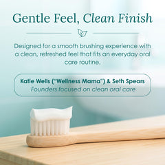 Wellnesse ingredientes clave (xilitol, aloe, té verde) en montaje, beneficio: mezcla refrescante y suave