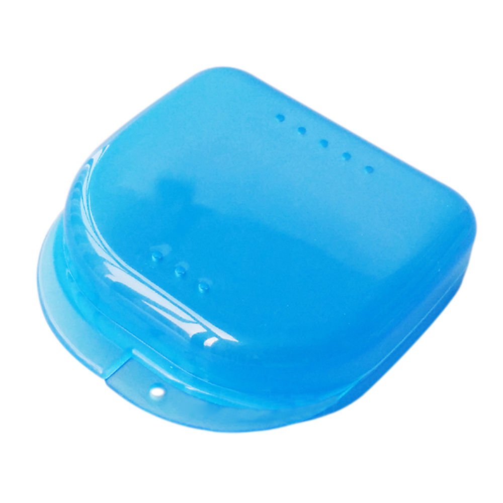Whiter Smile Labs bandeja colocada en dientes durante uso, facilita aplicación uniforme del gel