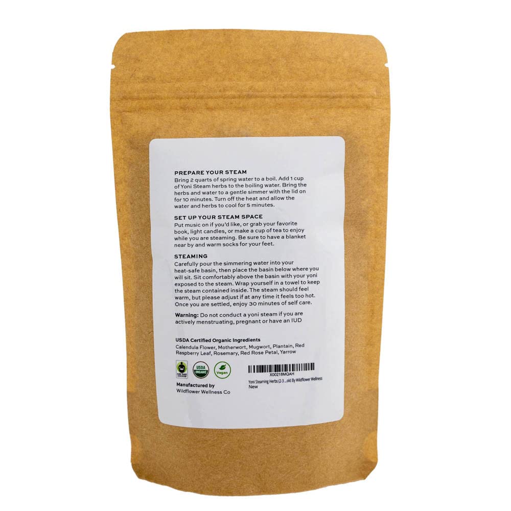 WILDFLOWER WELLNESS primer plano de hierbas mostrando textura natural