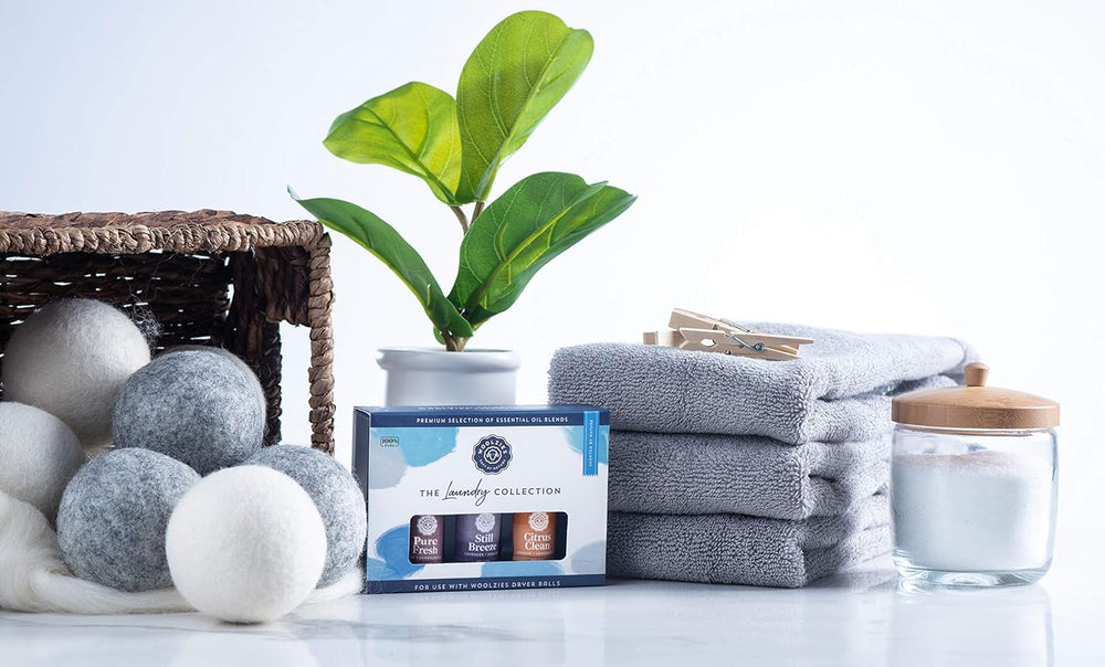 Woolzies bolas de secadora en máquina en uso, frescura eficiente en ropa