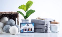 Woolzies bolas de secadora en máquina en uso, frescura eficiente en ropa