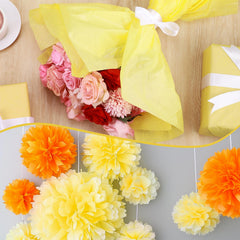 woric ambientación de fiesta con papel seda amarillo decorativo