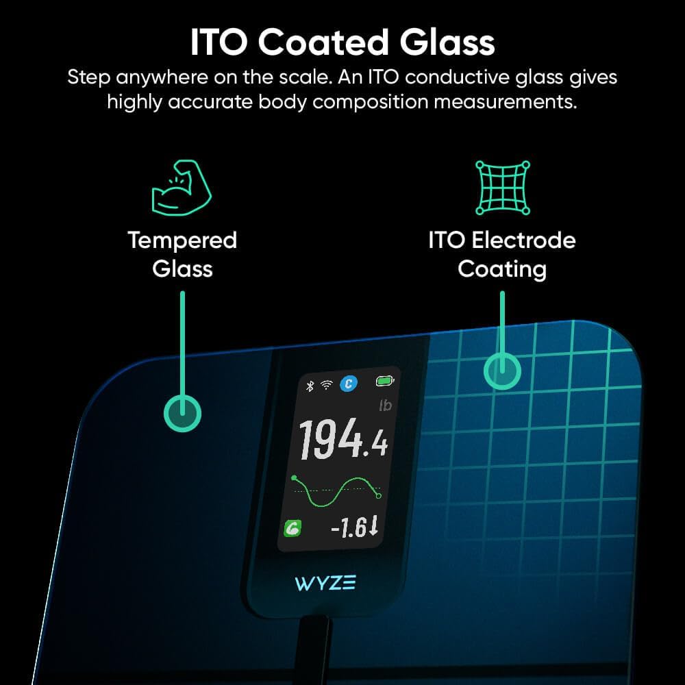 Wyze SCALE una persona subiendo y viendo resultados al instante