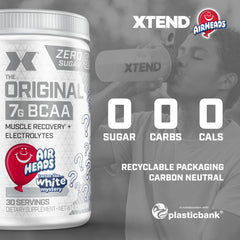 Xtend envase junto a mano para comparar tamaño del producto