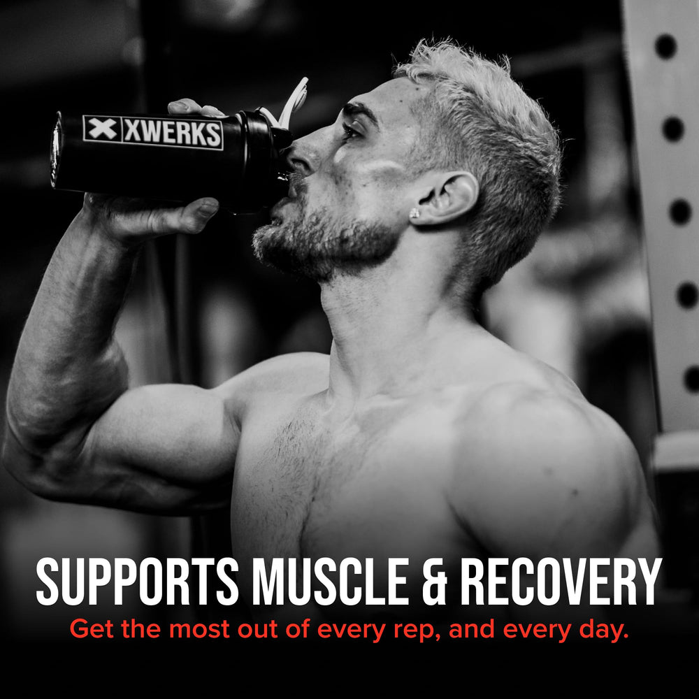 XWERKS Grow en gimnasio mezclado en coctelera para uso post-entreno