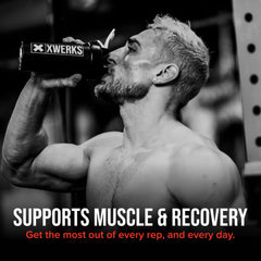 XWERKS Grow en gimnasio mezclado en coctelera para uso post-entreno