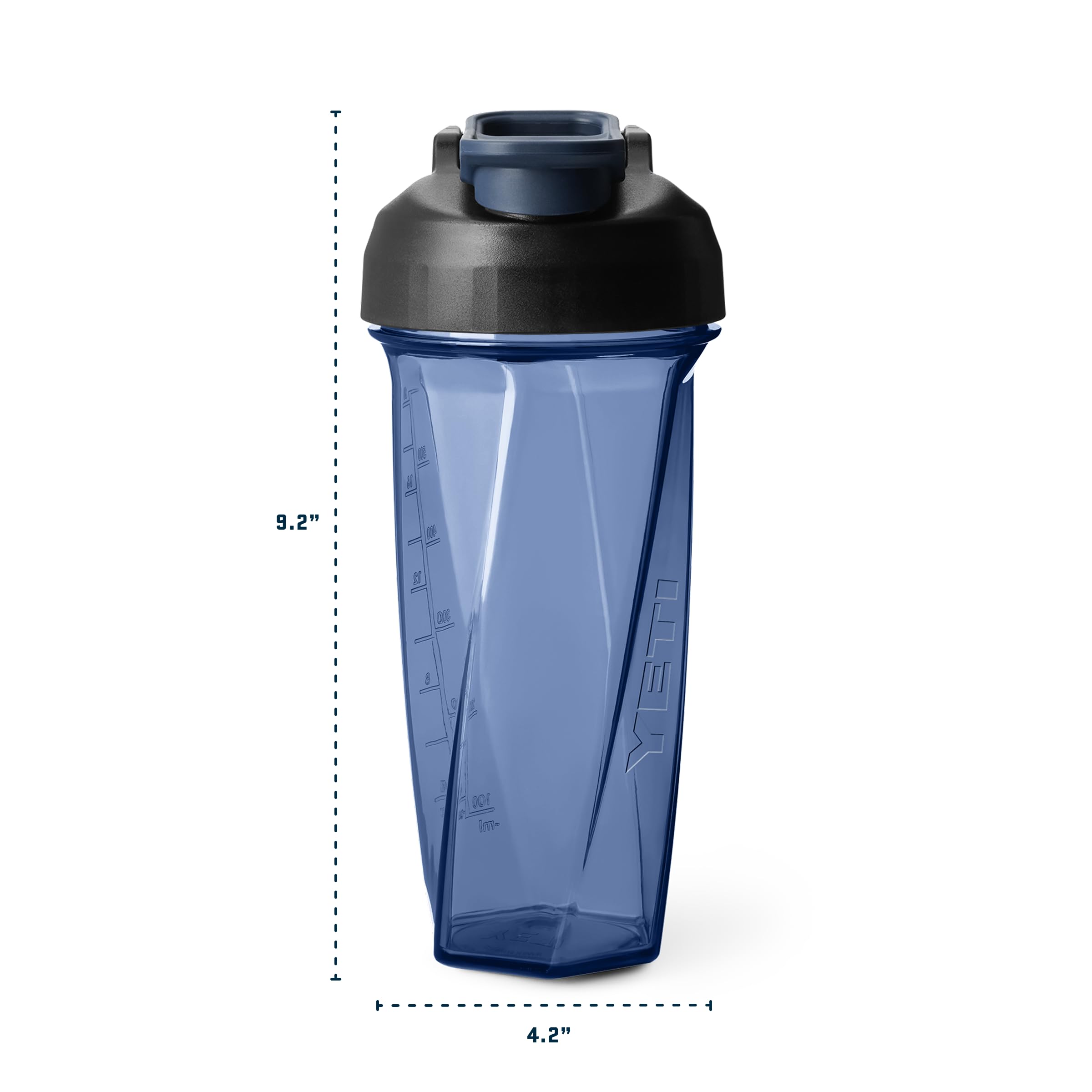 YETI botella en uso en gimnasio, mezcla proteína fácil y consumo inmediato