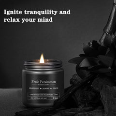 YMing velas junto a una taza para mostrar tamaño y escala práctica