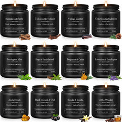 YMing velas encendidas ambientando sala con aromas masculinos agradables