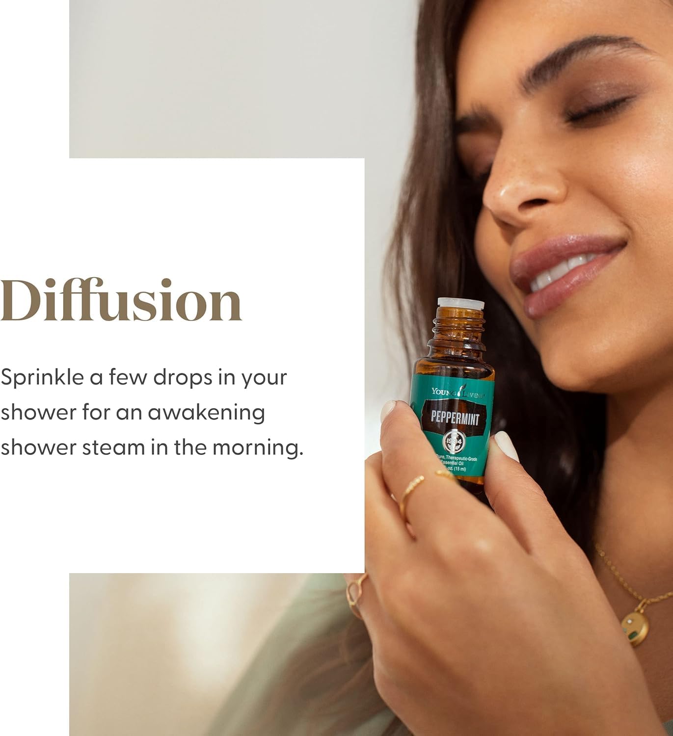 Young Living Peppermint gota sobre superficie que muestra textura pura, aroma concentrado