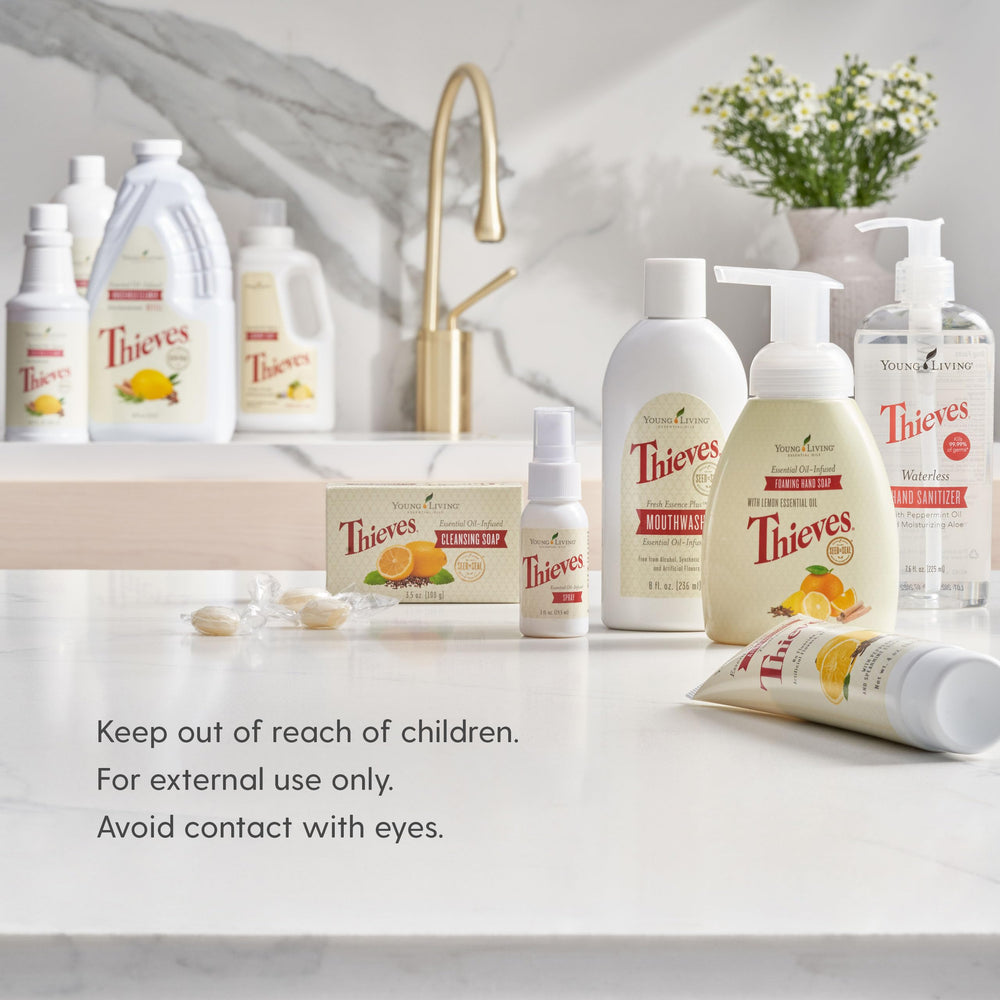 Young Living producto en baño moderno transmitiendo rutina diaria natural