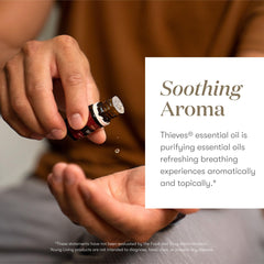 Young Living gotas de aceite Thieves sobre superficie mostrando textura y aroma concentrado