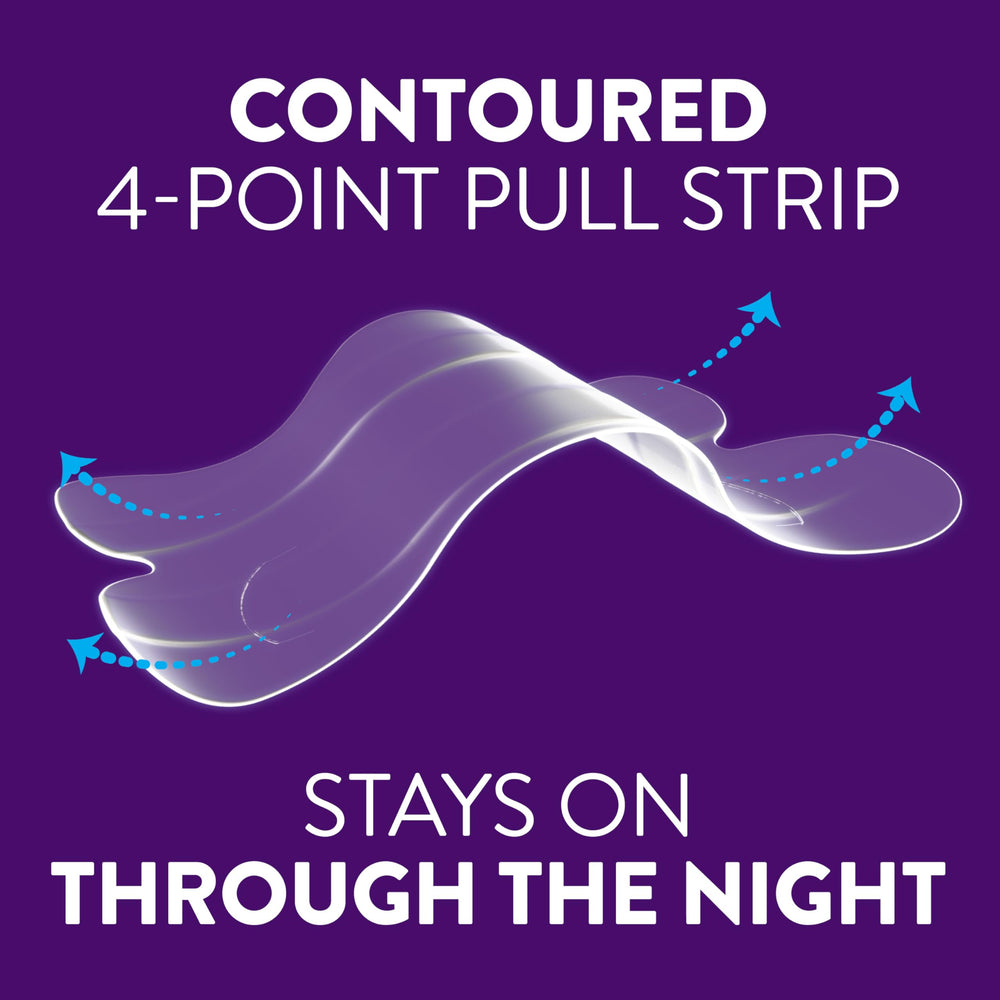 ZzzQuil persona aplicando tira nasal para abrir las vías y dormir mejor